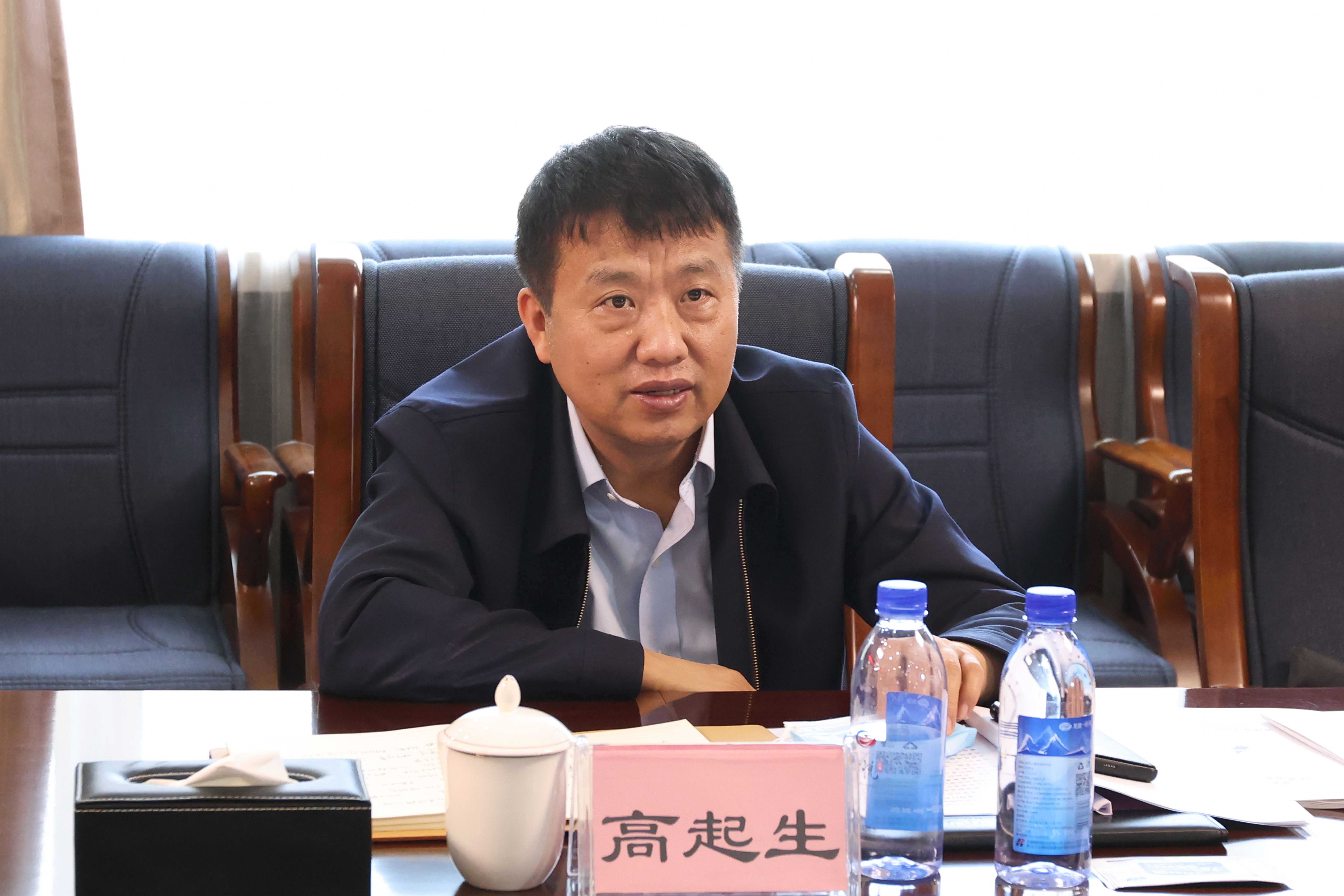 黑龙江省住建厅厅长高起生一行深入公司开展“入企进场”大走访 引起公司热烈讨论(图3)