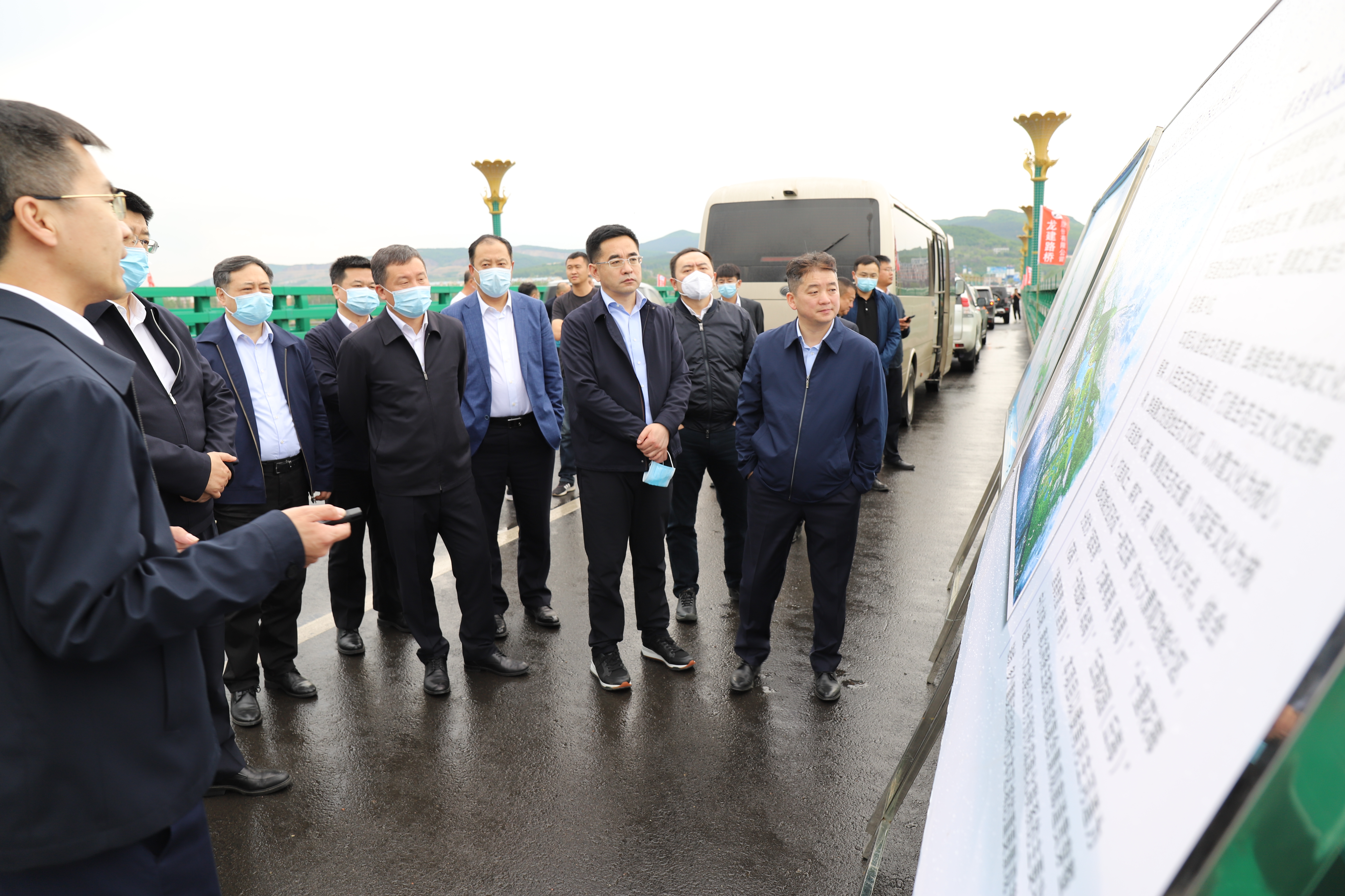 省建投集团党委副书记、副董事长、总经理周军一行深入公司桃山湖项目调研指导(图4)