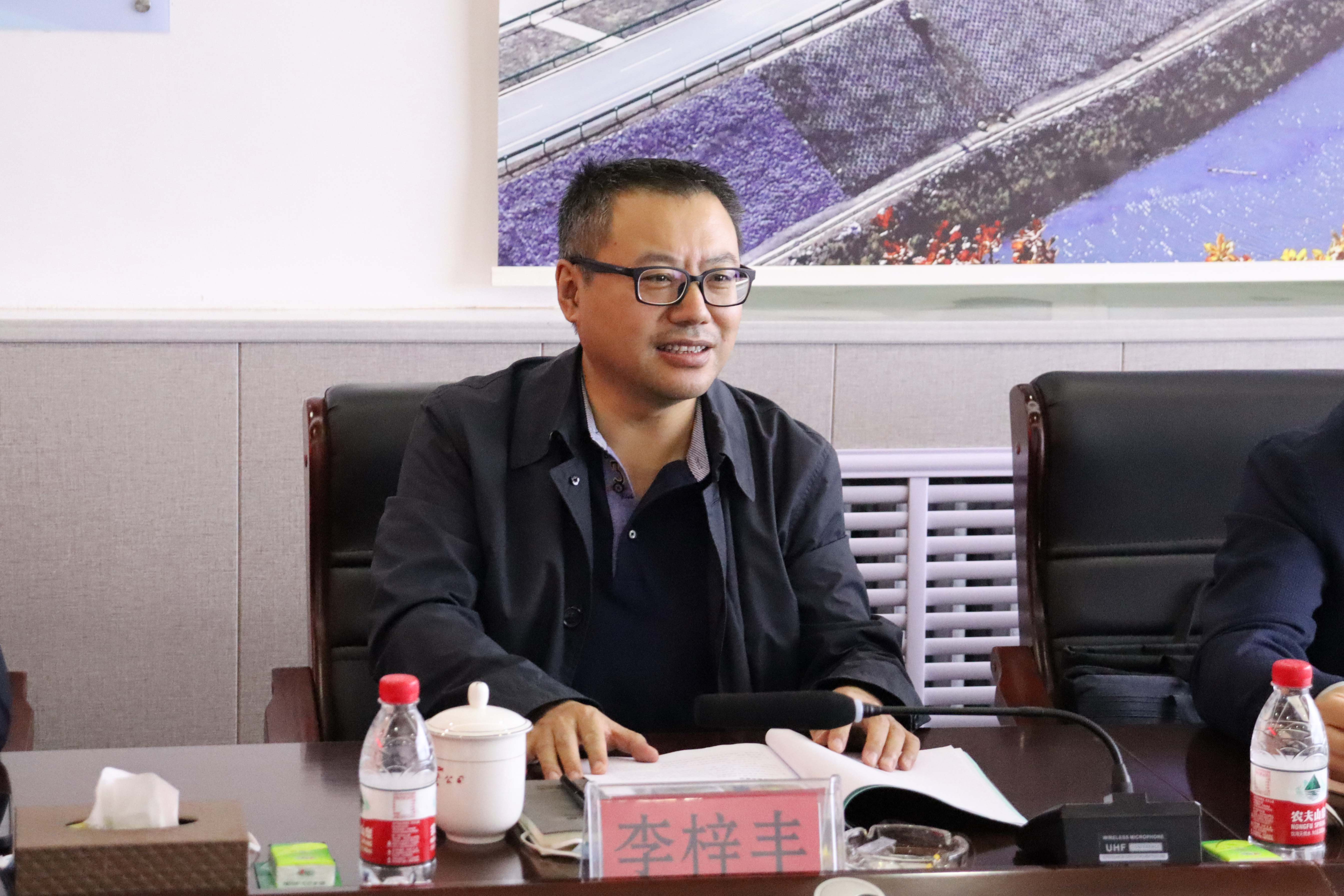 建投集团宋祝、李梓丰一行深入公司承建的东三环快速路工程进行安全生产督导检查(图3)