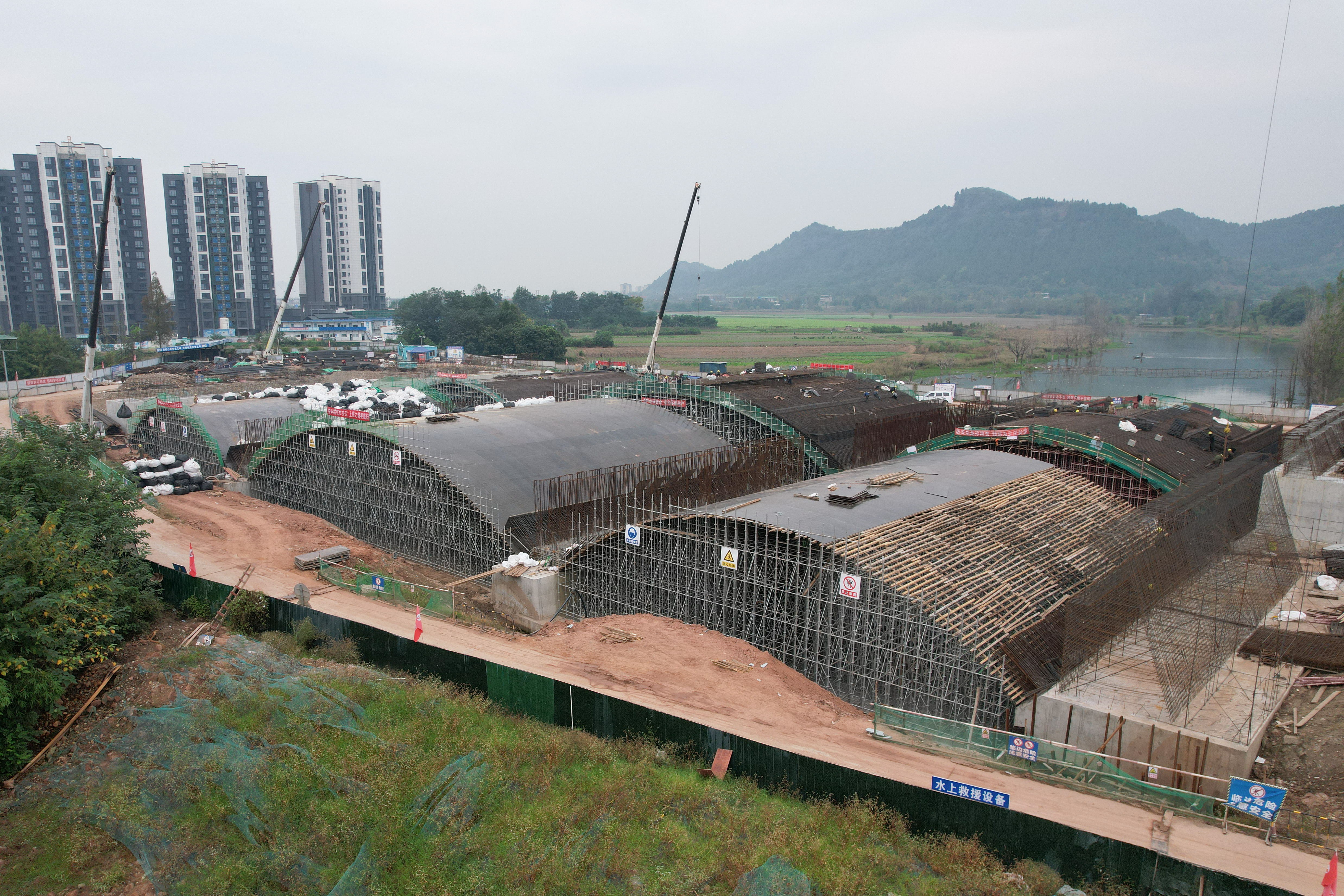 公司四川遂宁各在建项目高效推进冬季施工 向年度目标发起冲刺(图2)