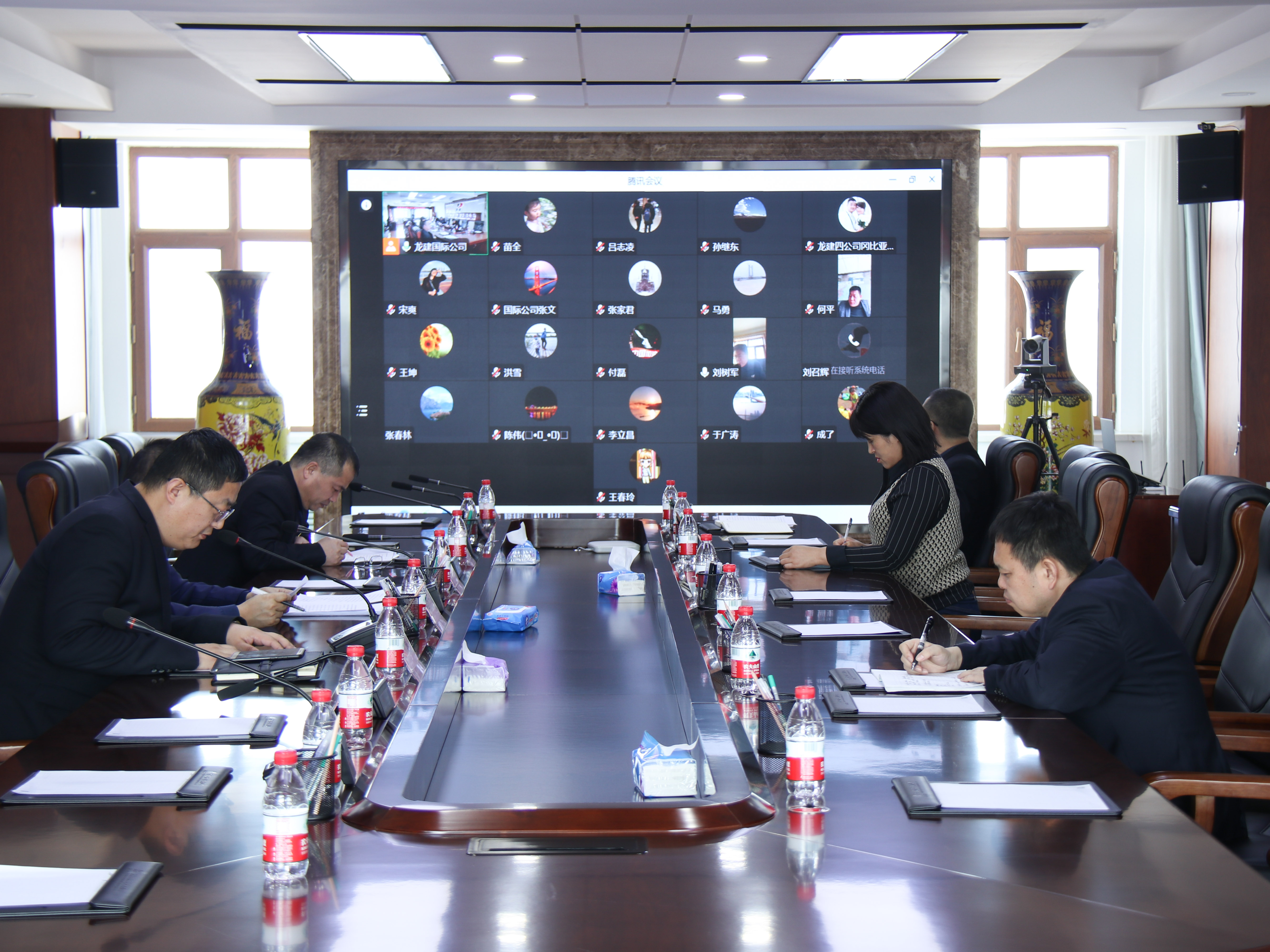 公司组织召开海外项目专家会议(图3)