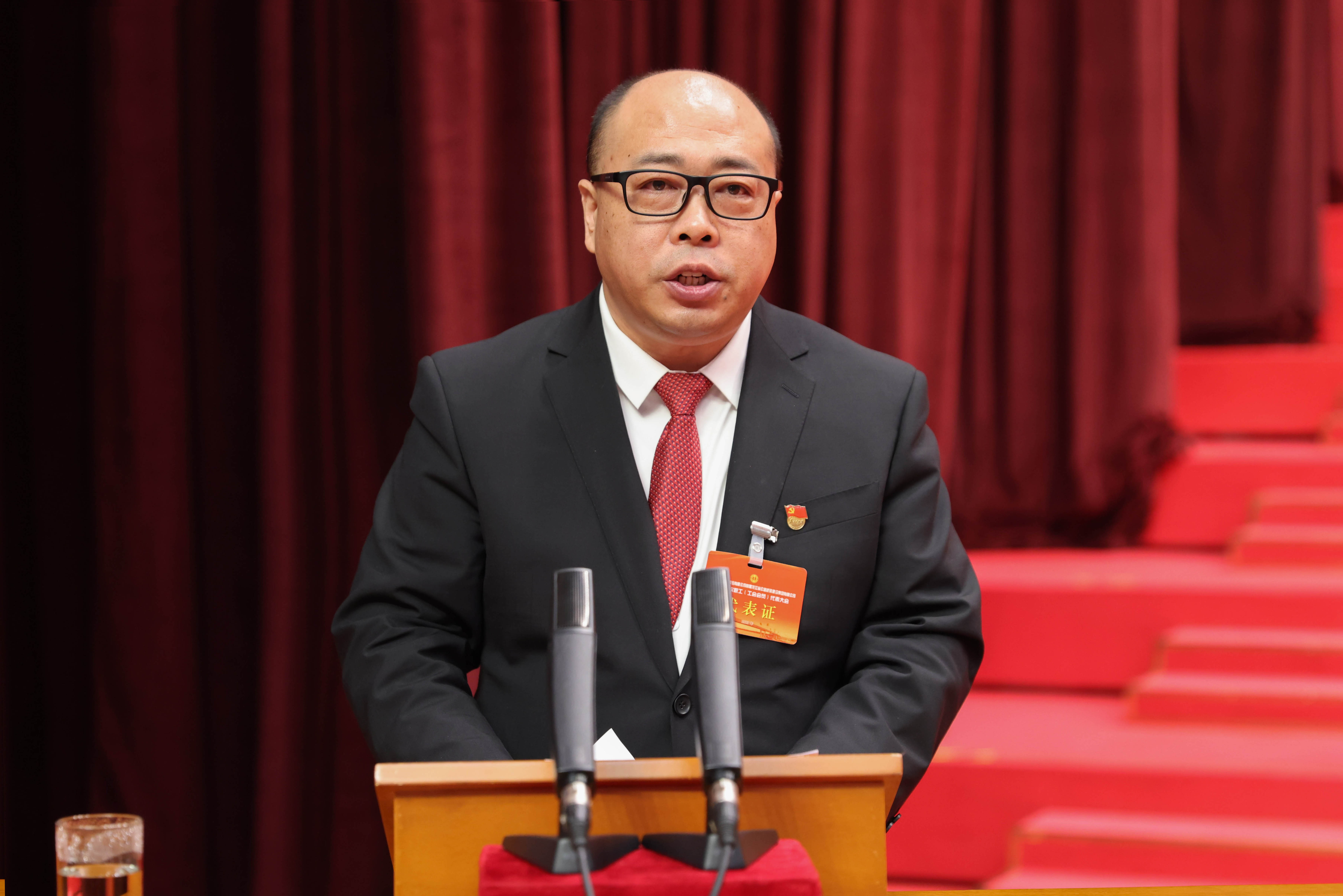PA视讯暨路桥集团二届三次职工（工会会员）代表大会胜利召开！(图7)