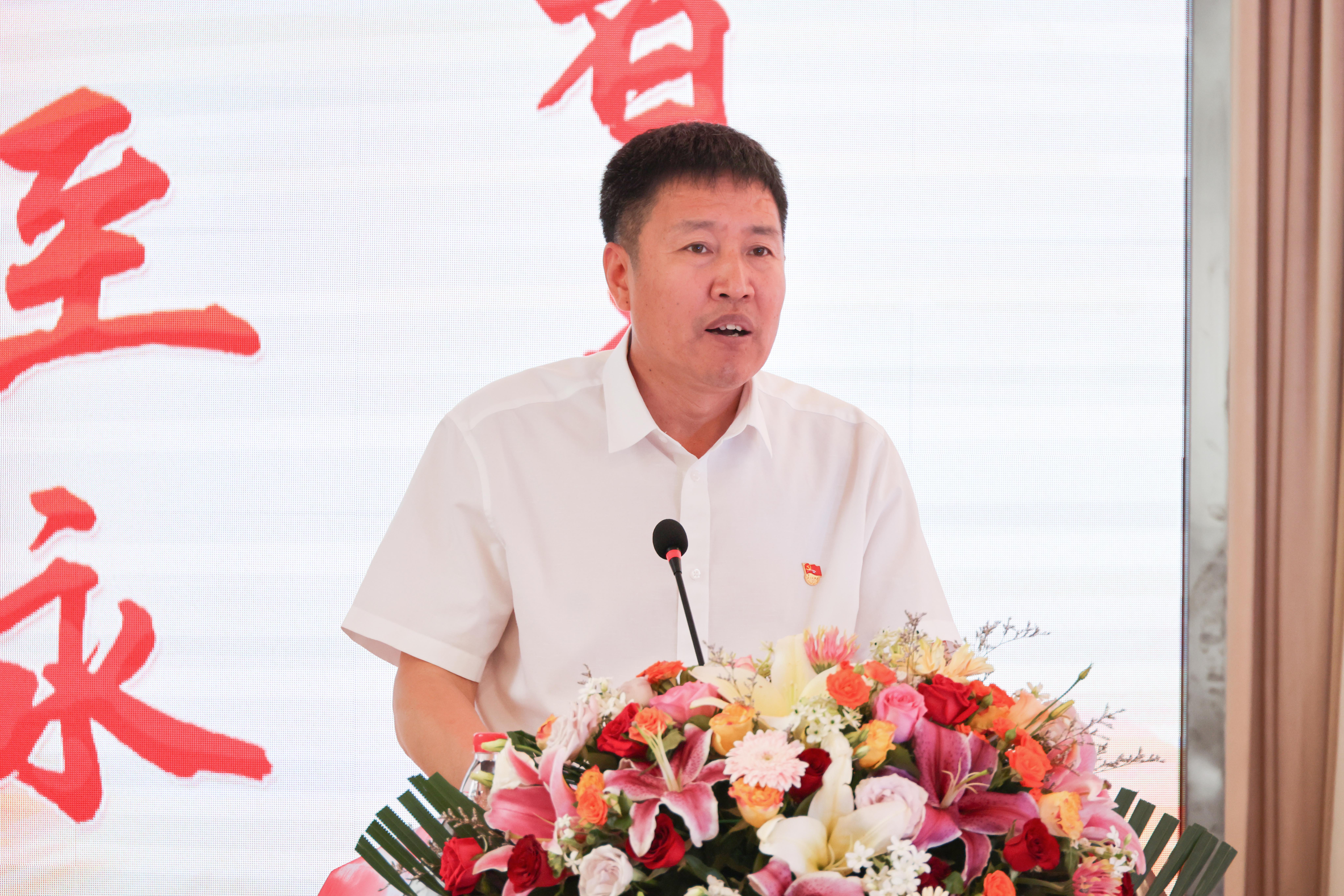 PA视讯暨路桥集团庆祝中国共产党成立102周年七一表彰大会隆重举行(图3)