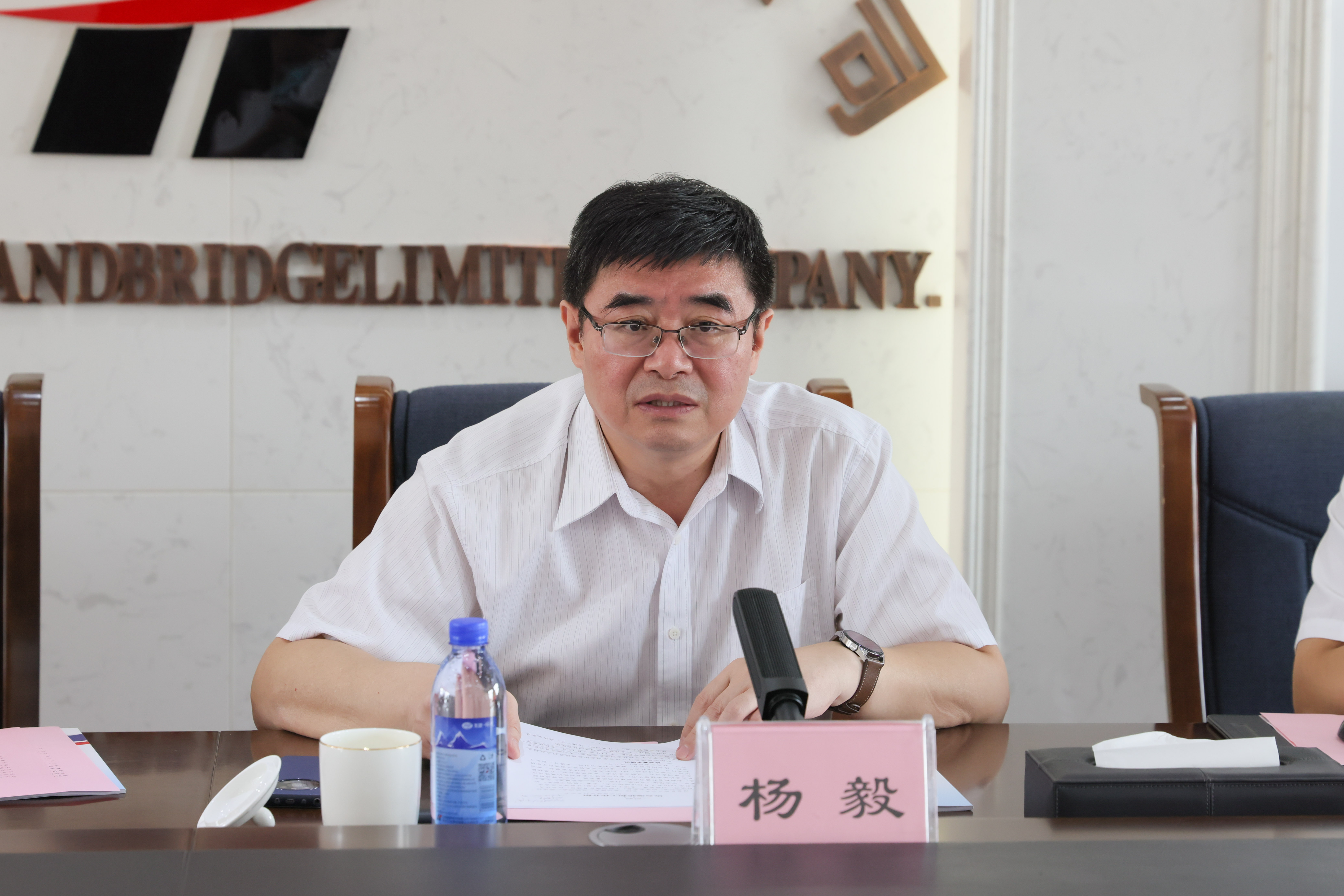 中国公路建设行业协会赴PA视讯走访调研并开展座谈交流(图3)
