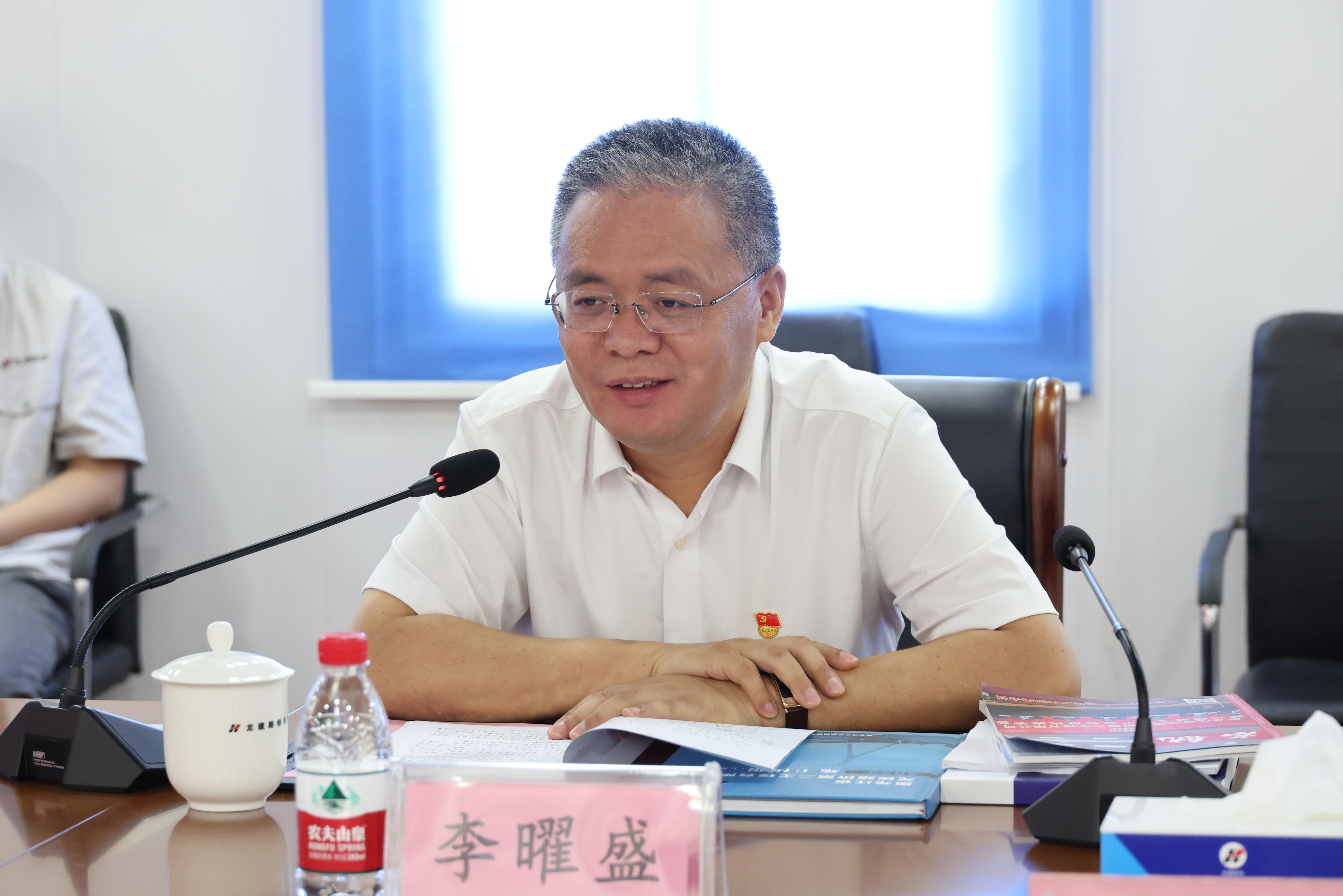 建投集团党委副书记、工会主席李曜盛一行前往公司项目一线开展重大事故隐患专项督查和“夏送清凉”项目职工慰问活动(图6)
