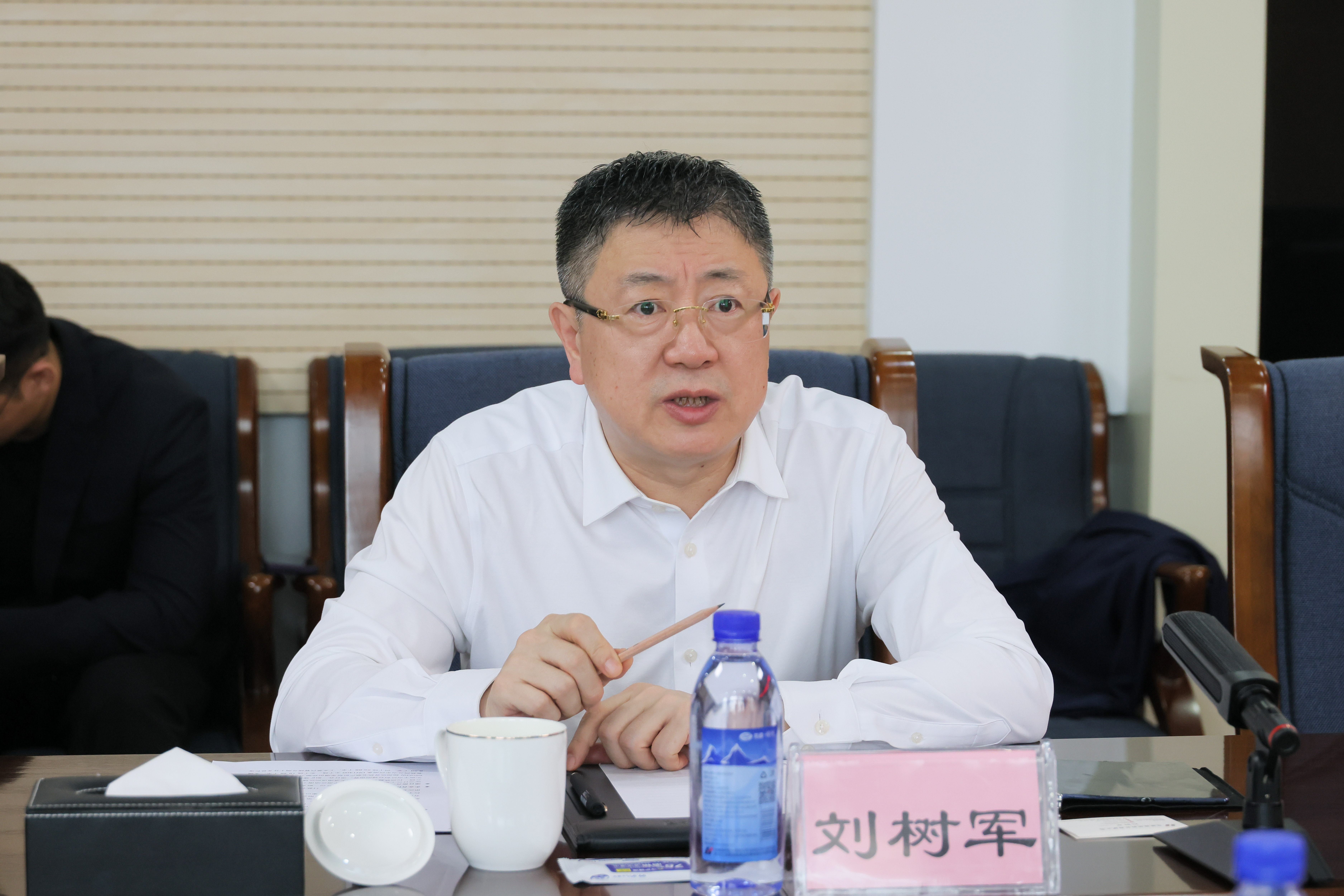 公司与中国出口信用保险公司开展交流座谈(图3)