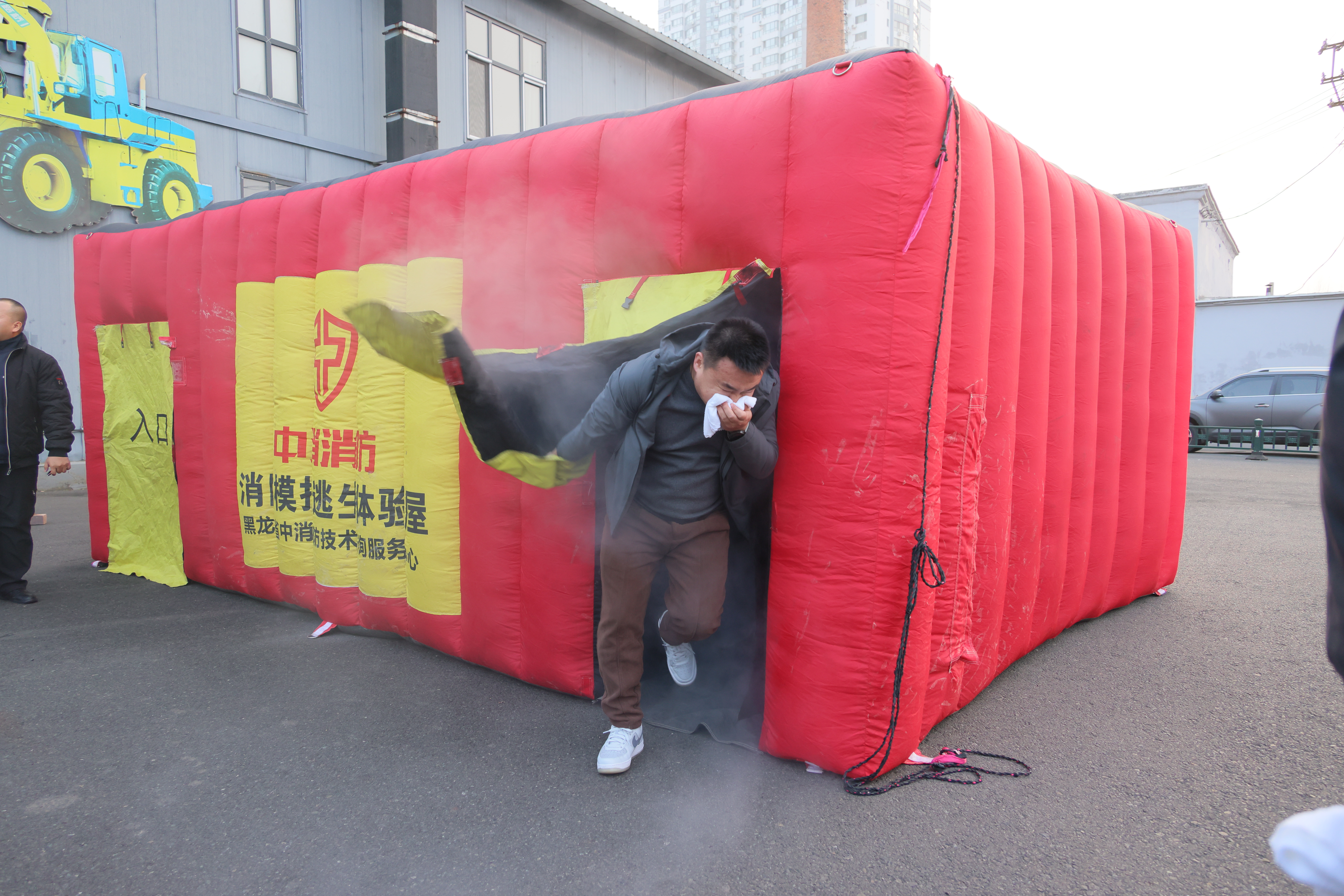 公司组织开展2024年度消防安全培训及模拟逃生演练(图3)