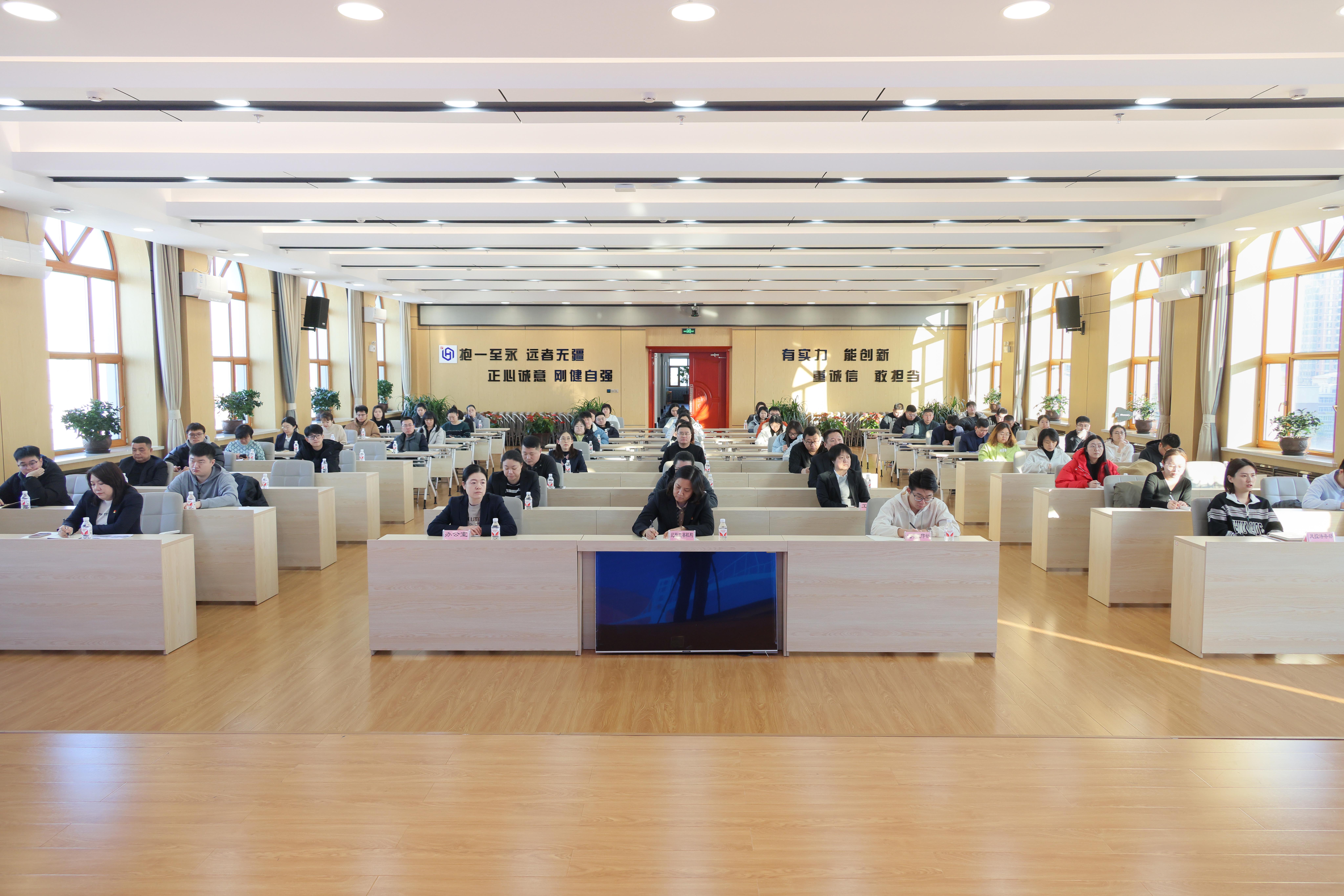 PA视讯讲坛 | 公司组织开展《中华人民共和国宪法》普法宣传培训(图3)
