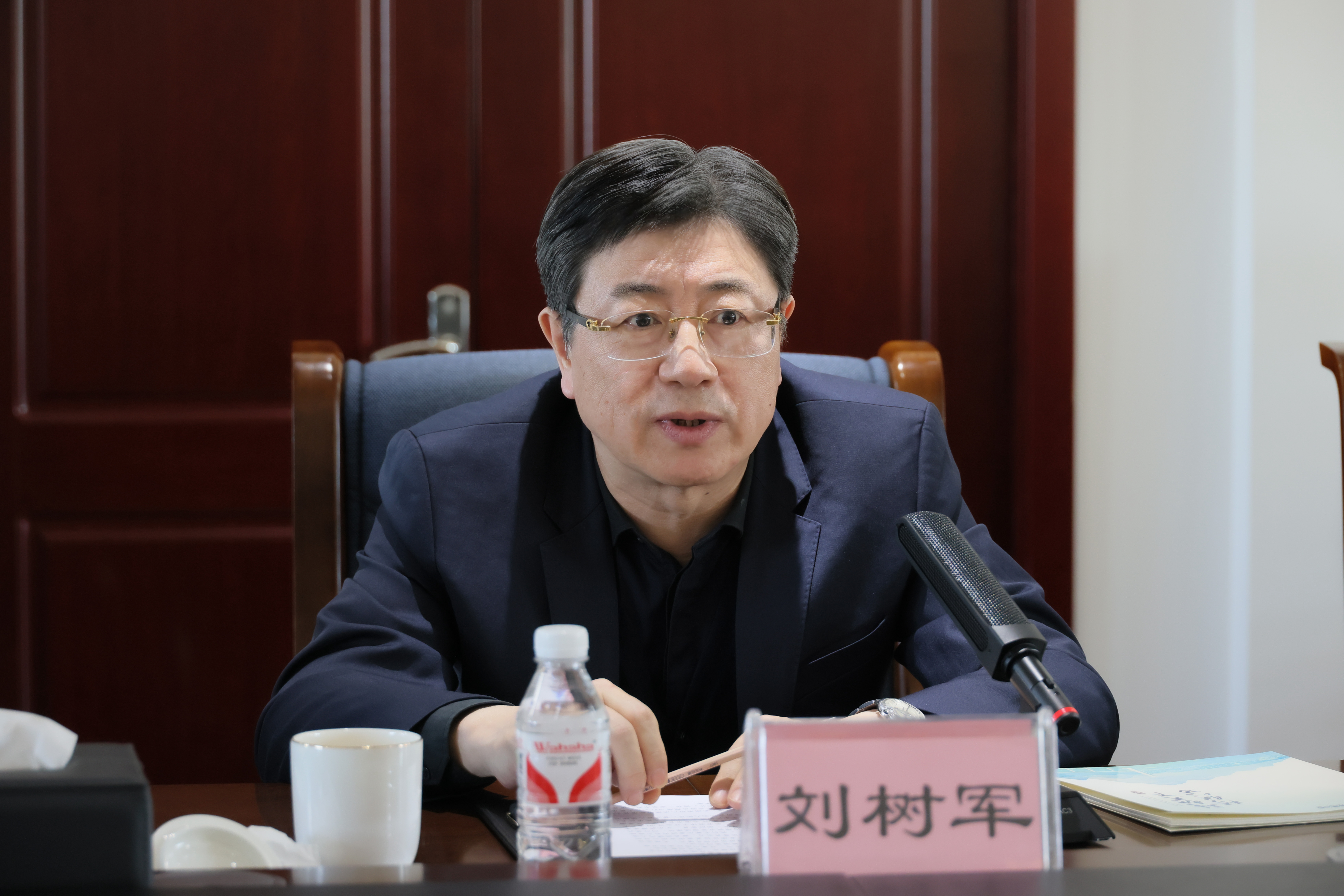 贵州路桥集团副总经理王镜越一行赴PA视讯座谈交流(图3)