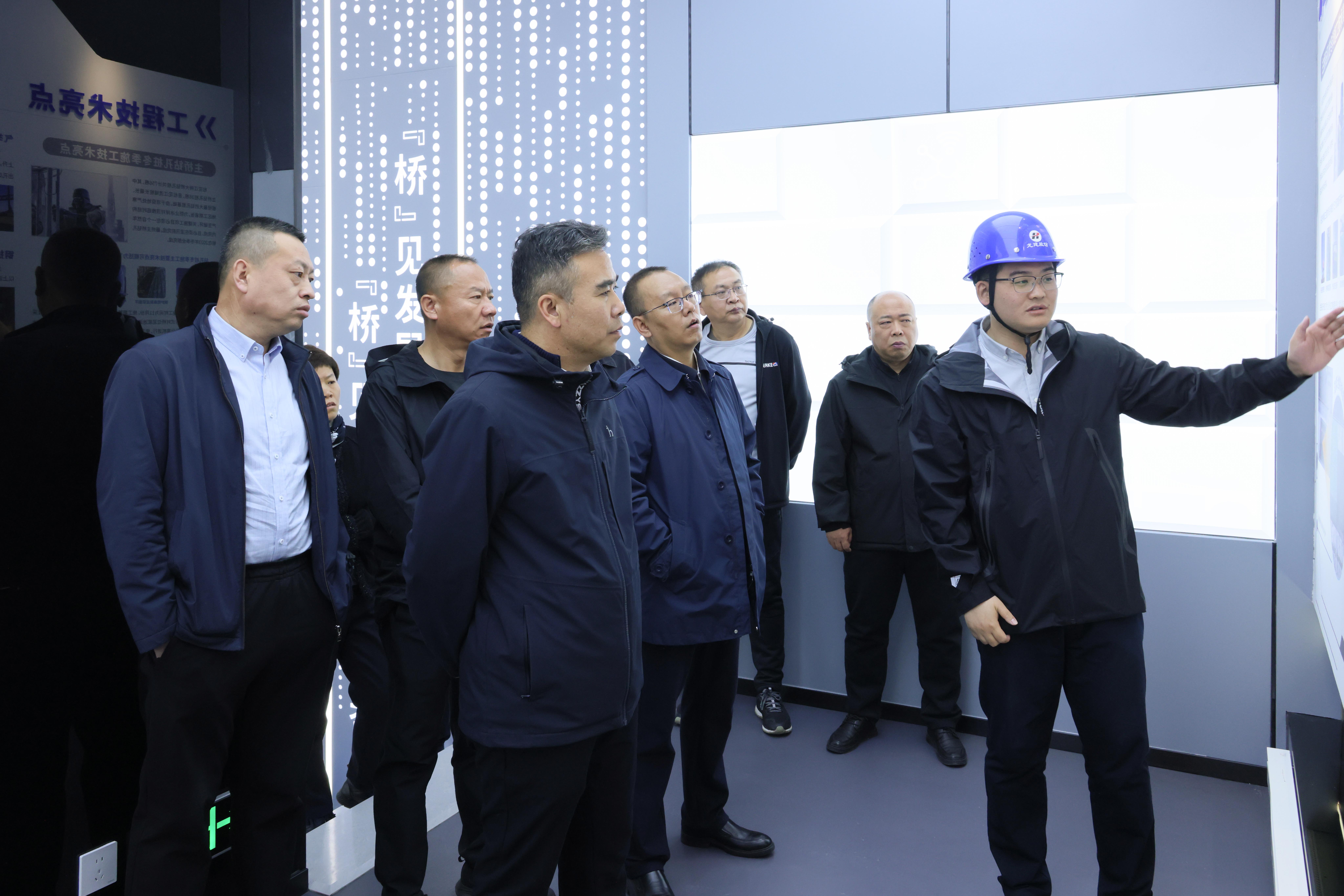 公司调研组深入哈尔滨都市圈西南环线项目调研慰问(图2)