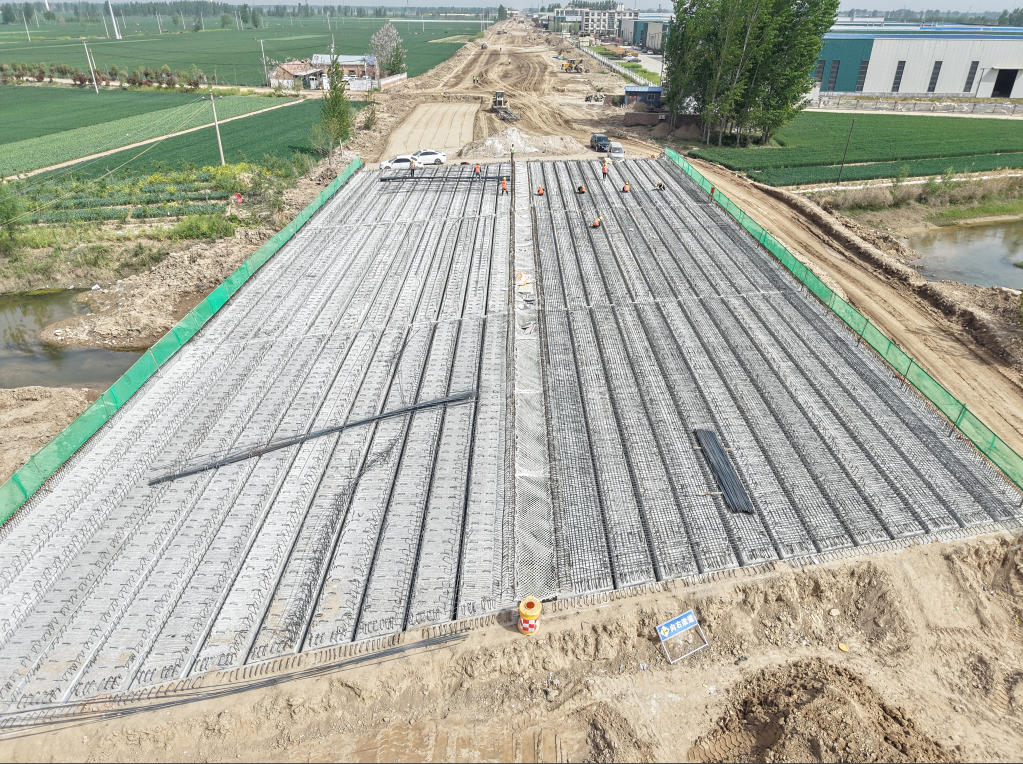 项目建设进行时 | 公司承建的山东省东明县海庄路改扩建工程项目建设“火力全开”(图2)